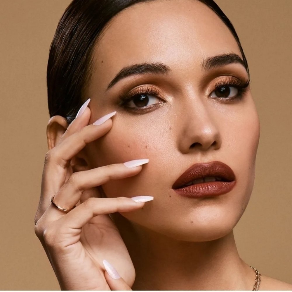 Kiss Classy Nails in Cozy Meets Cute (pink shimmer)•28 - Picture 3 of 4